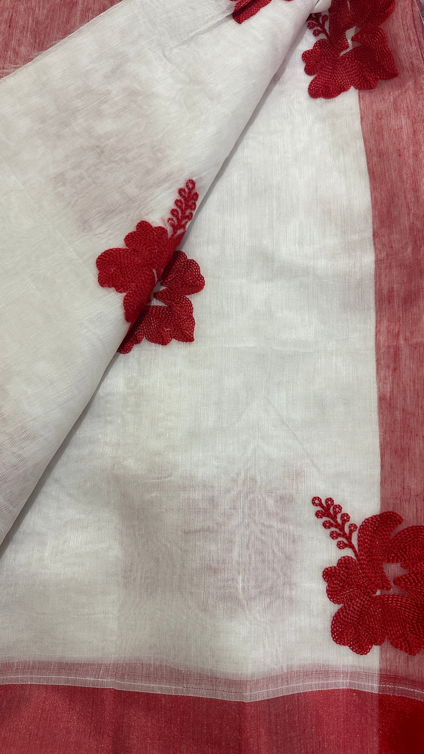 White Red Bengali Saree - Cotton Silk Mix