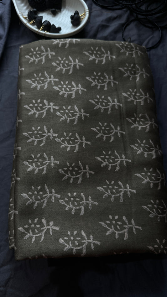 A: Olive Whisper Maheshwari Silk Saree