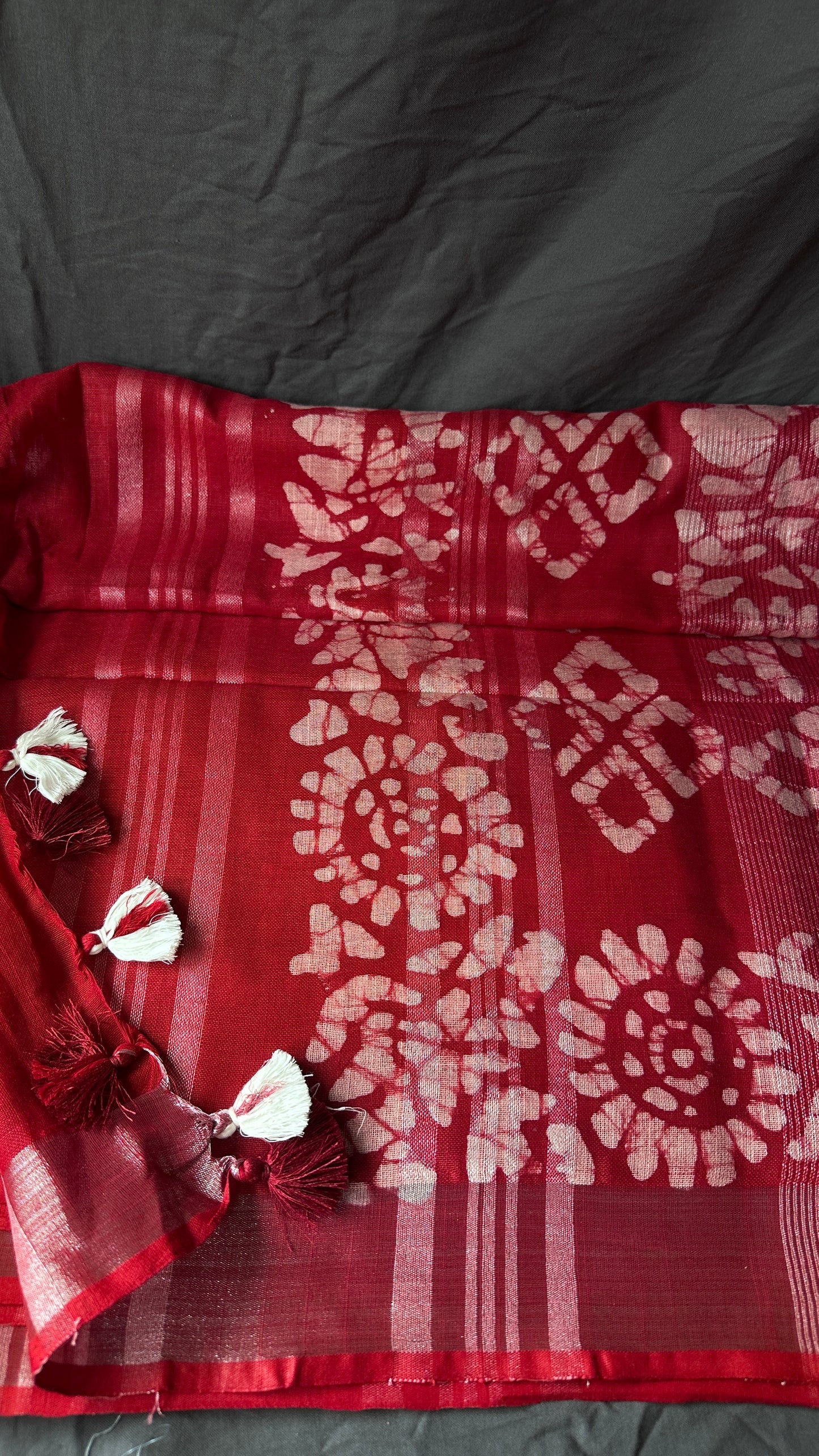 Sindoor Soil - Red - Linen Cotton Mix Saree